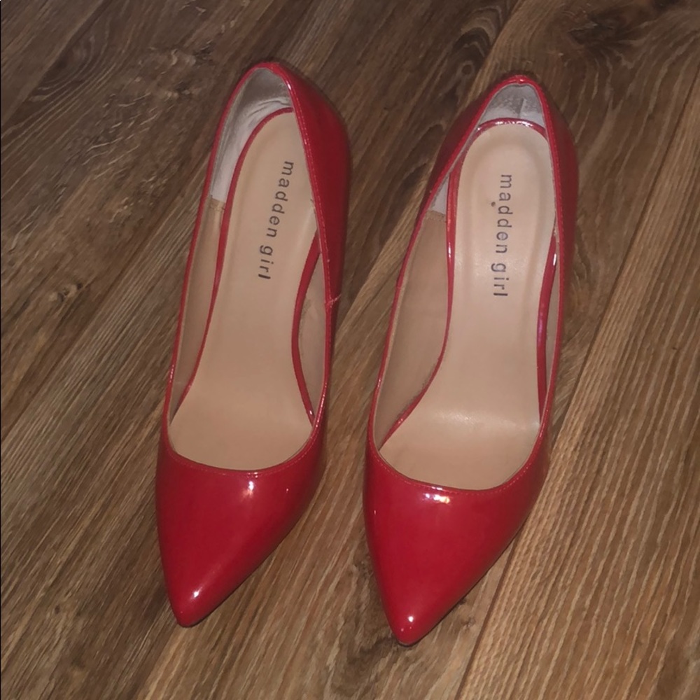 Red madden girl pumps/heels